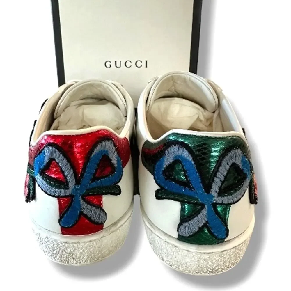 Iconic Gucci Ace embroidered low-top floral sneakers signature stripe size 36.5